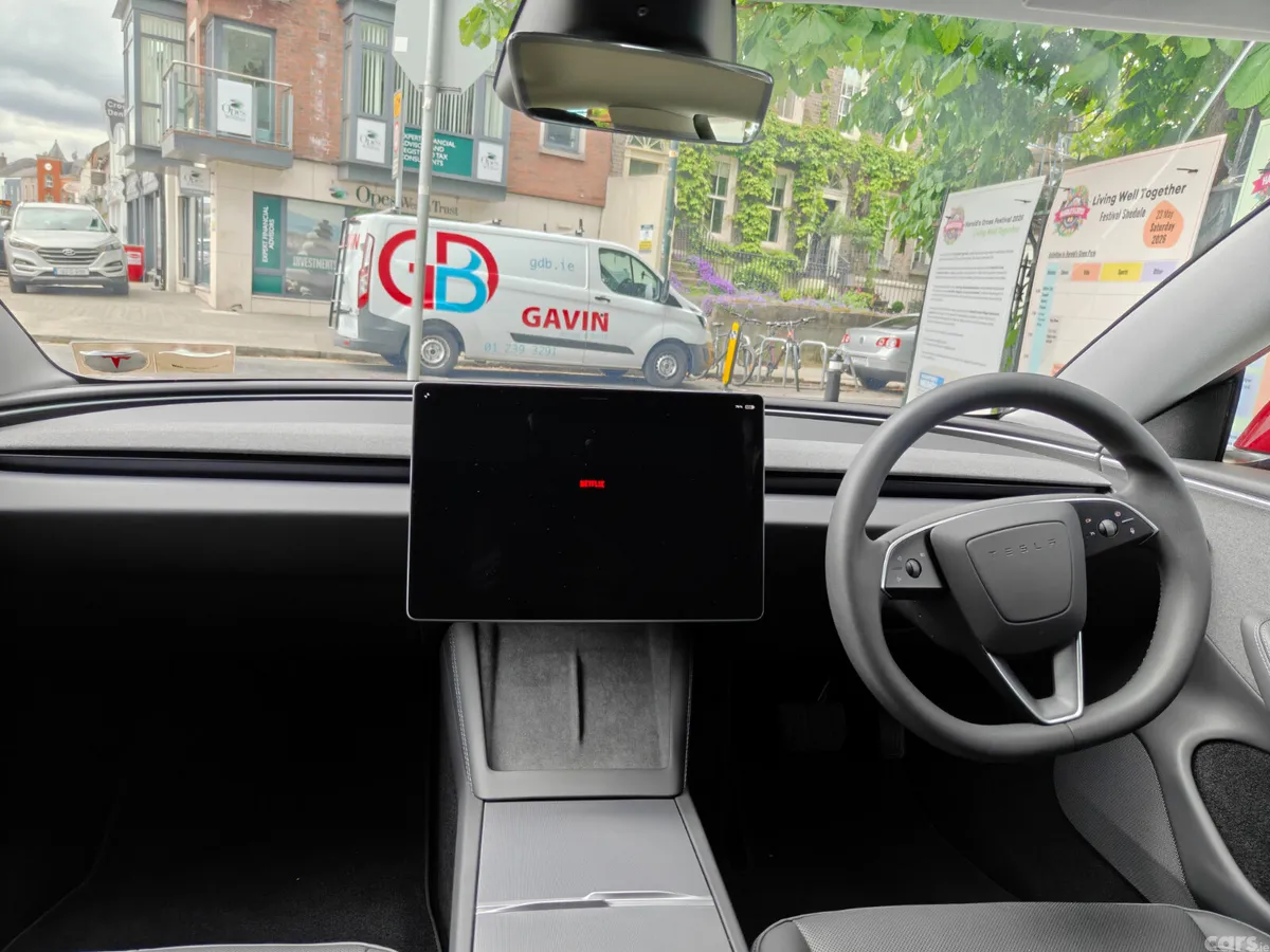 Tesla Model 3 Saloon, Electric, 2025, Red