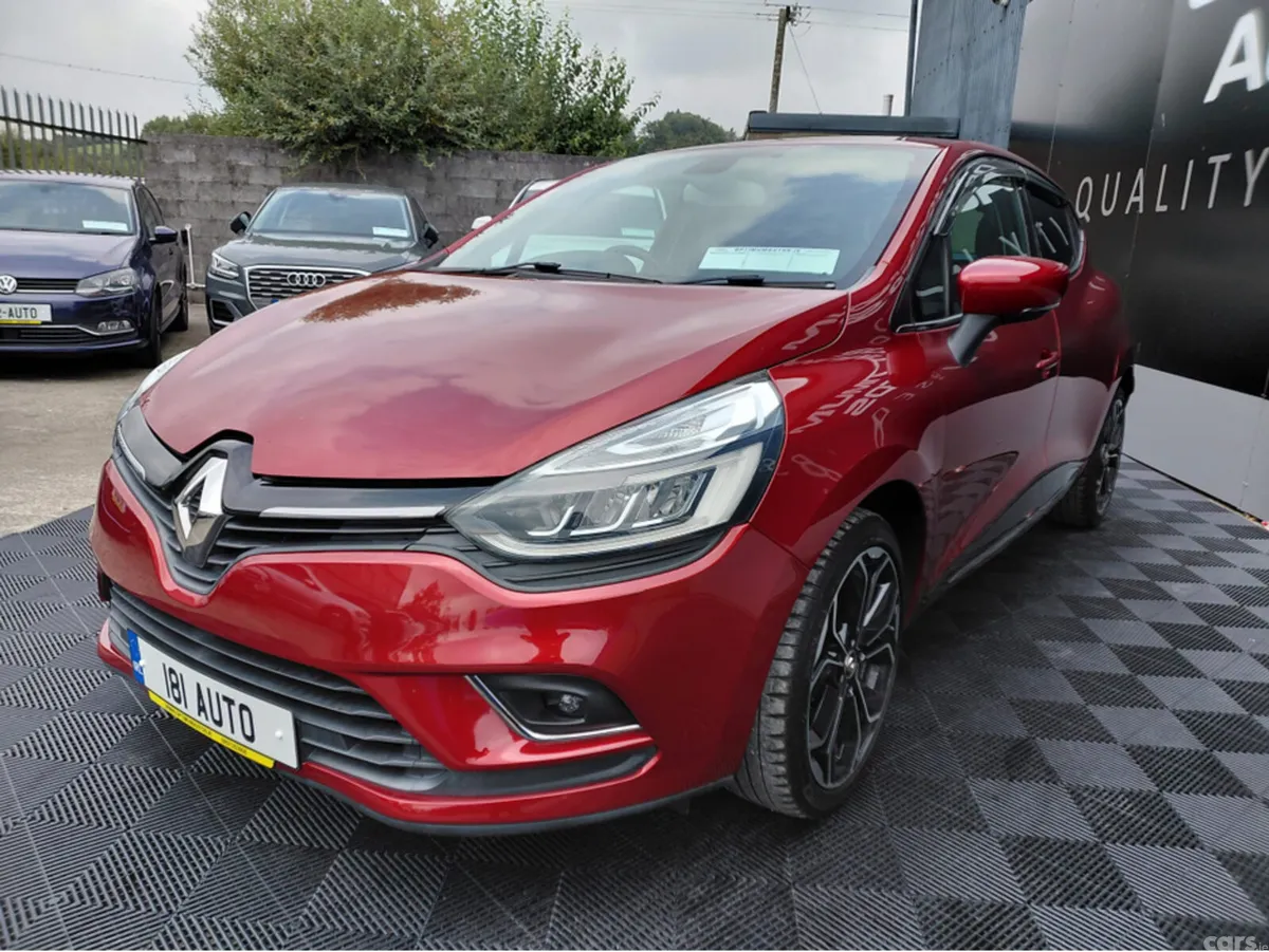 Renault Clio Hatchback, Petrol, 2018, Red