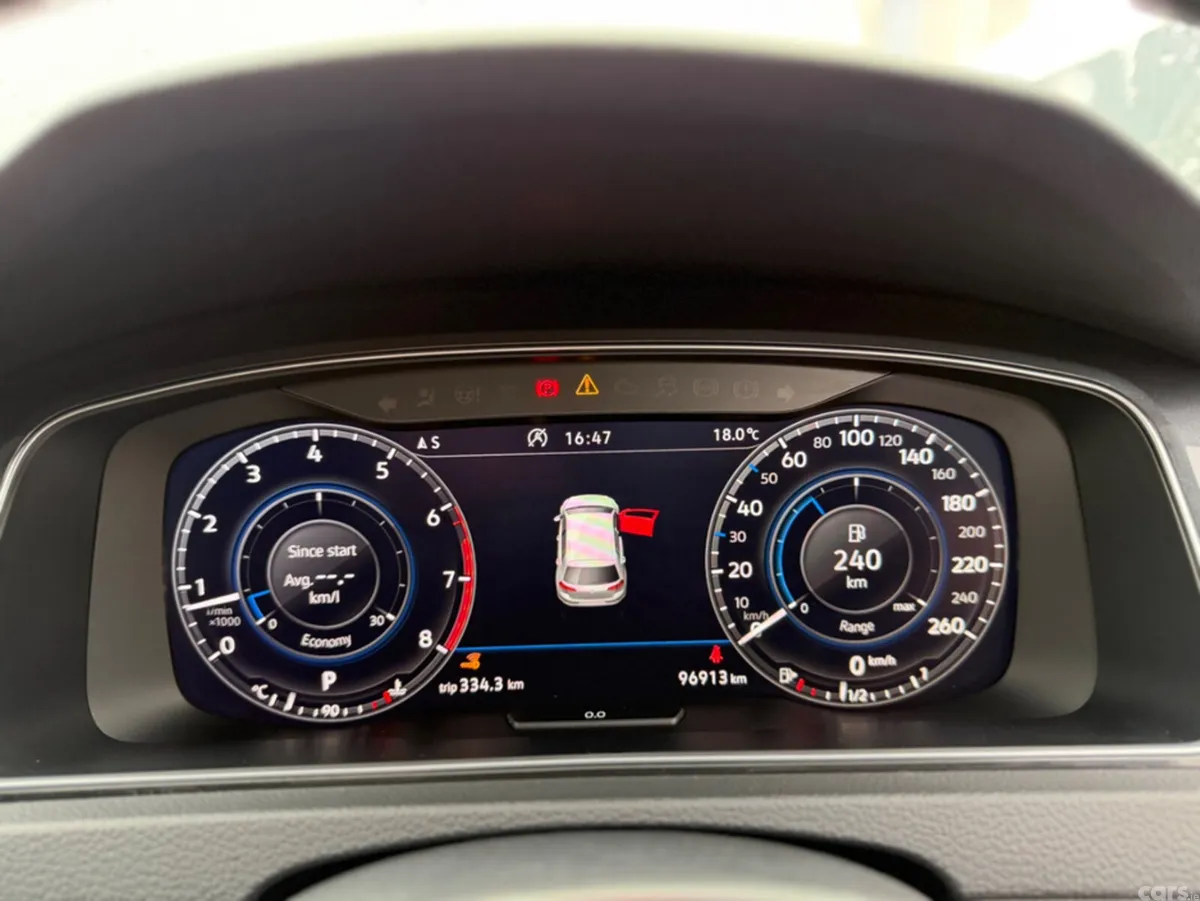 Volkswagen Golf Hatchback, Petrol, 2019, Gold