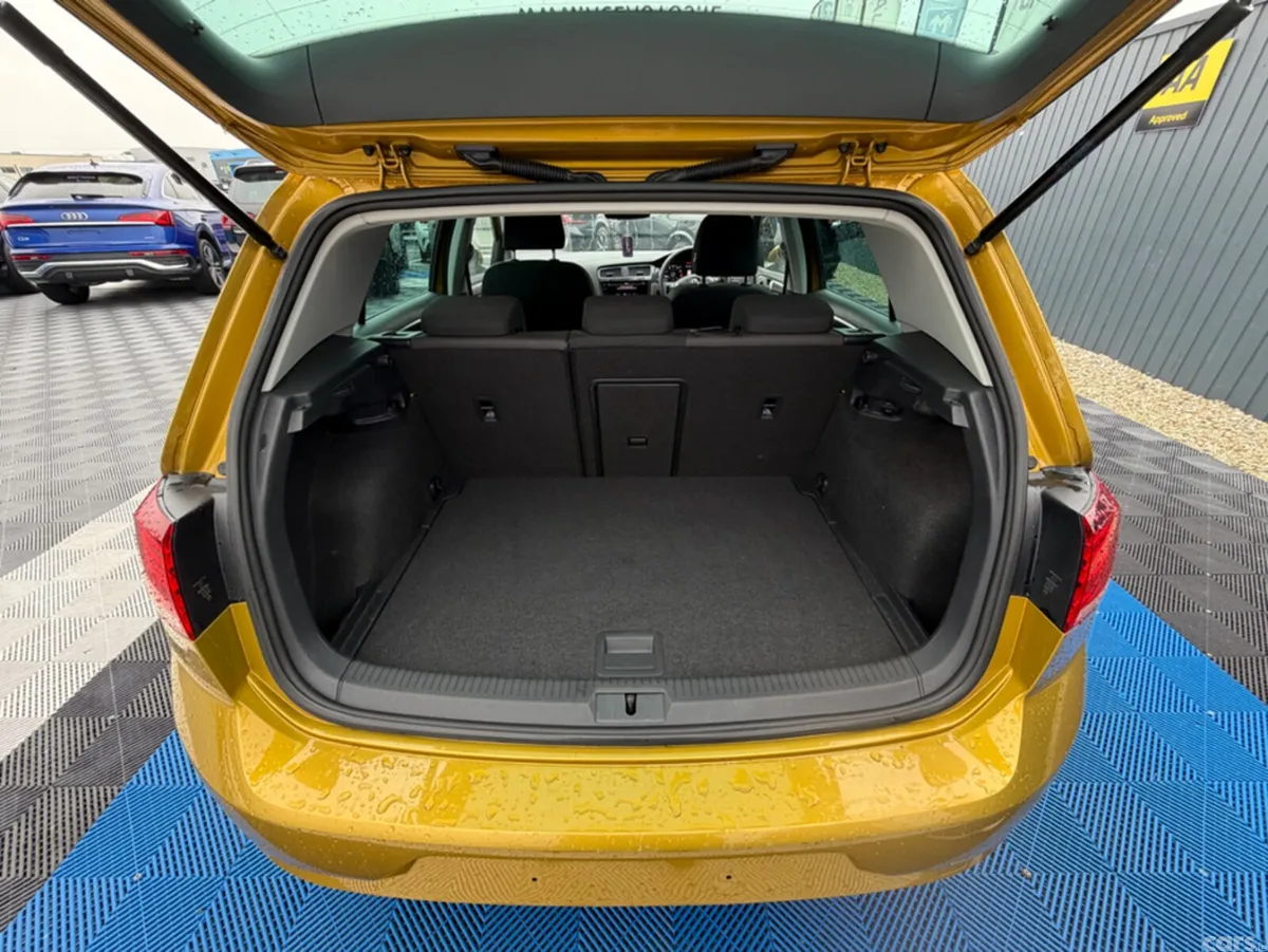 Volkswagen Golf Hatchback, Petrol, 2019, Gold
