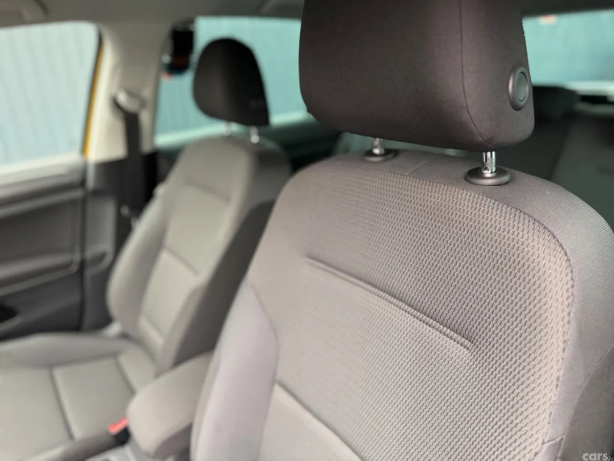 Volkswagen Golf Hatchback, Petrol, 2019, Gold