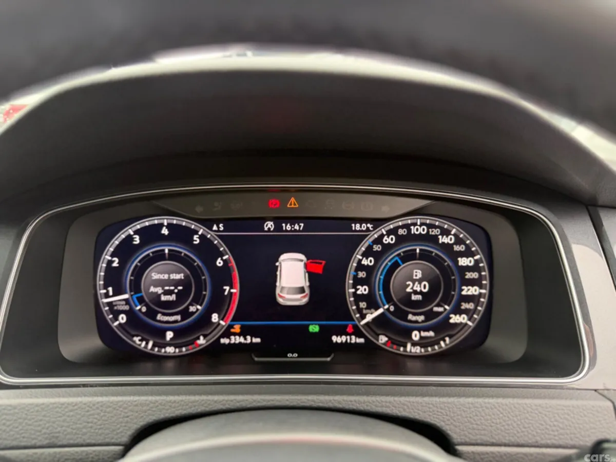 Volkswagen Golf Hatchback, Petrol, 2019, Gold