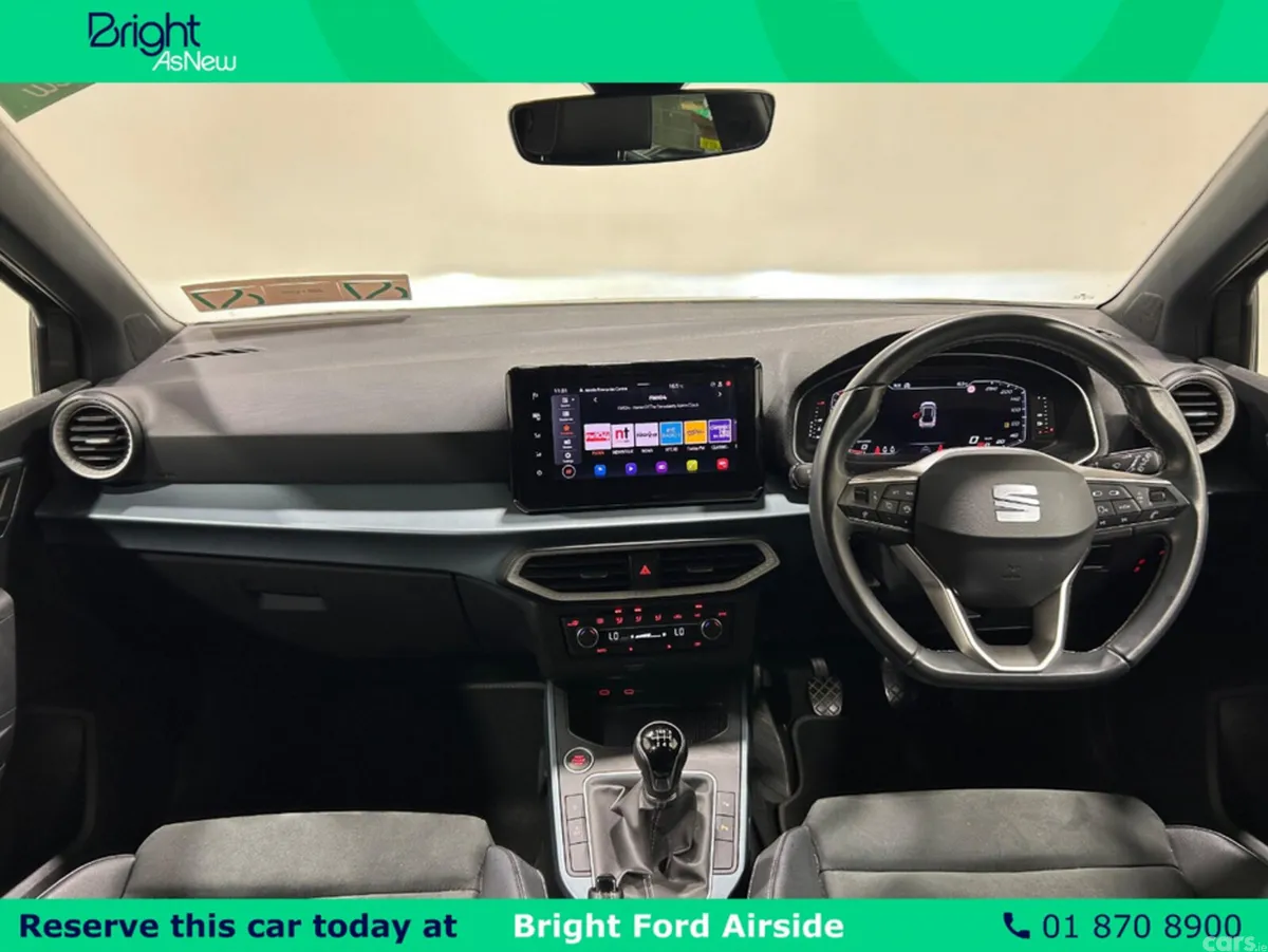 SEAT Arona Hatchback, Petrol, 2023, Green