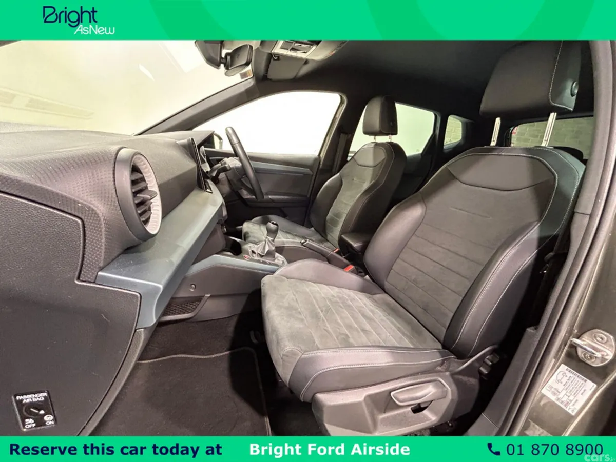 SEAT Arona Hatchback, Petrol, 2023, Green