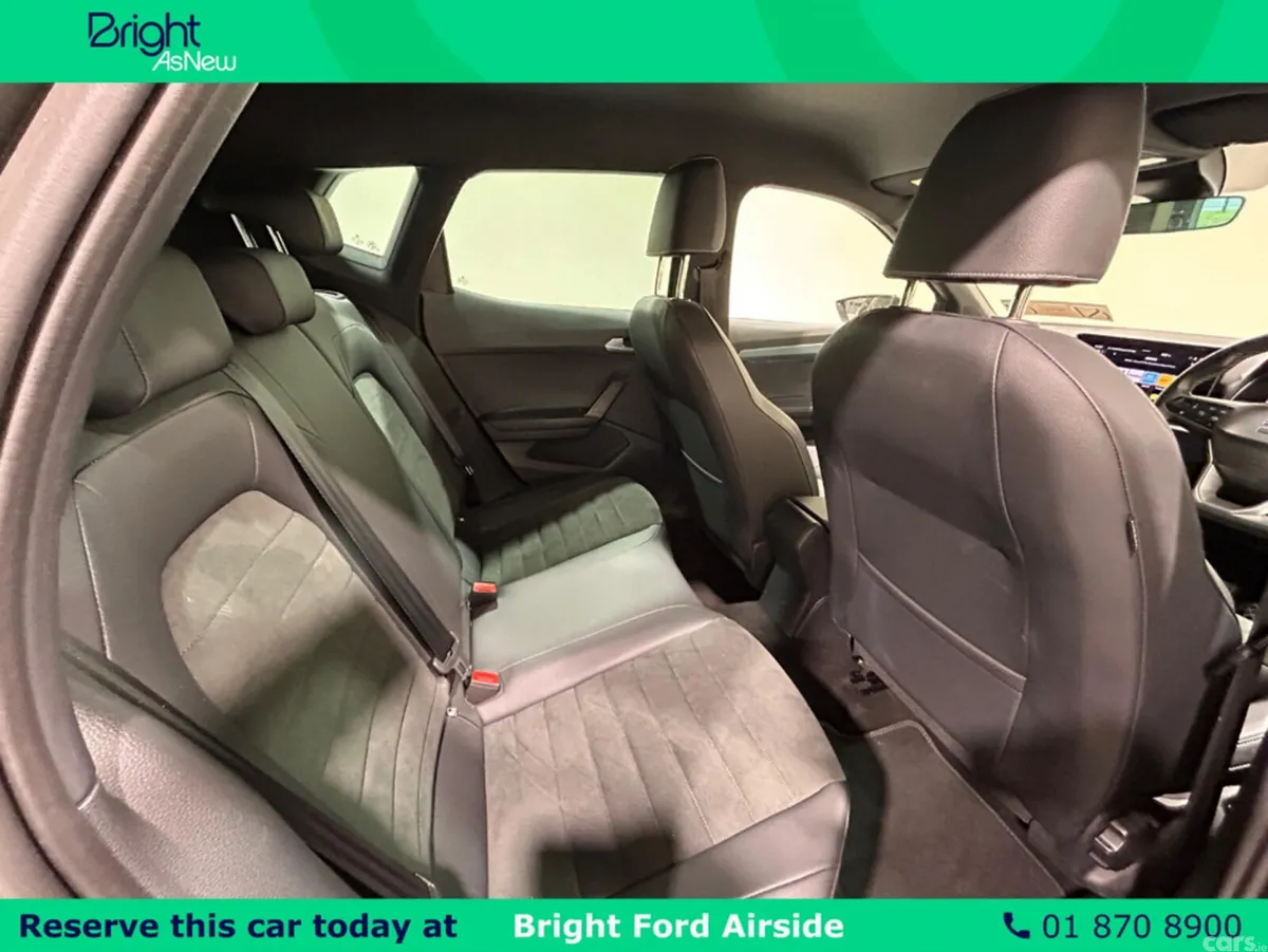 SEAT Arona Hatchback, Petrol, 2023, Green