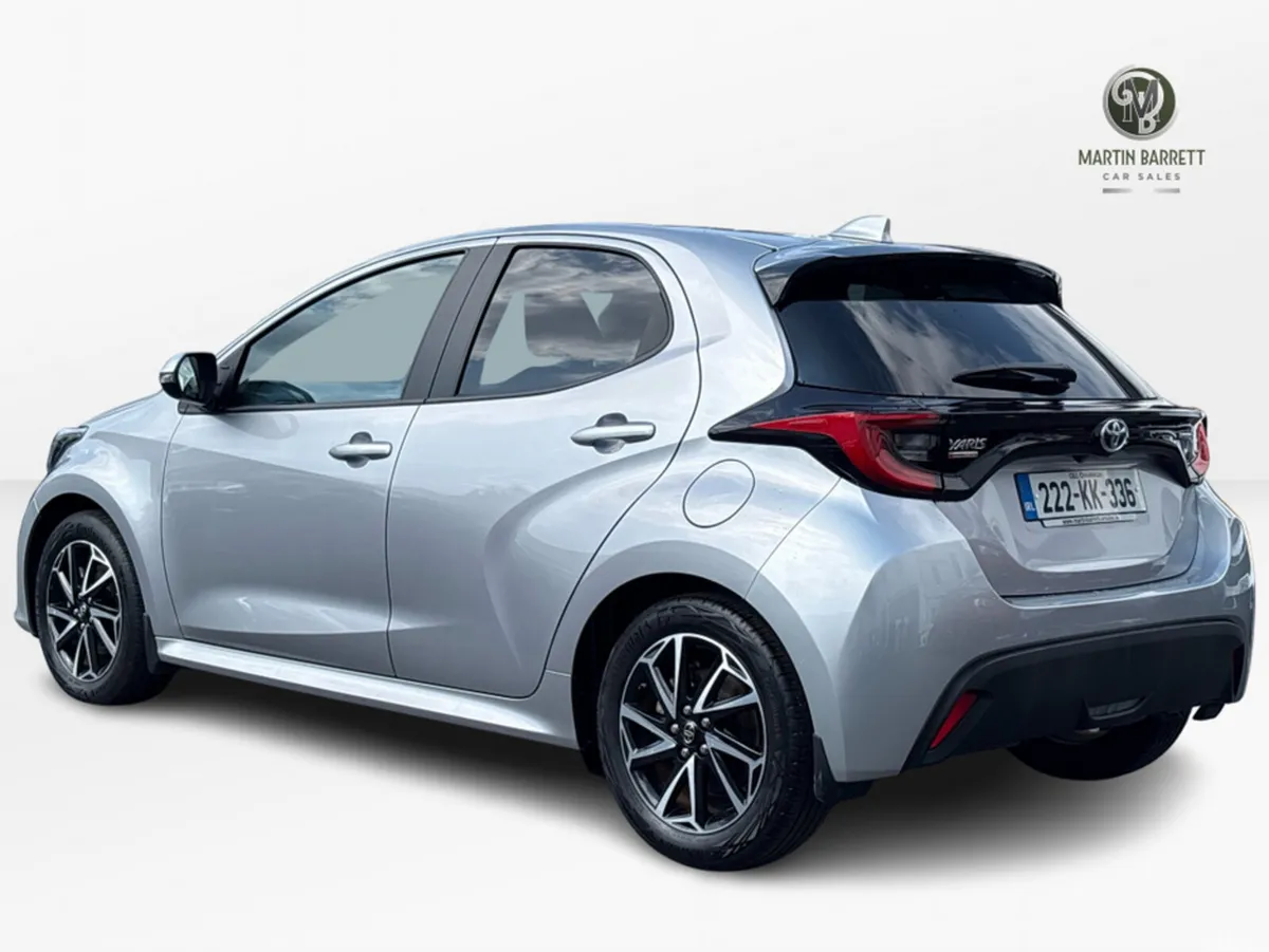 Toyota Yaris Hatchback, Petrol Hybrid, 2022, Grey