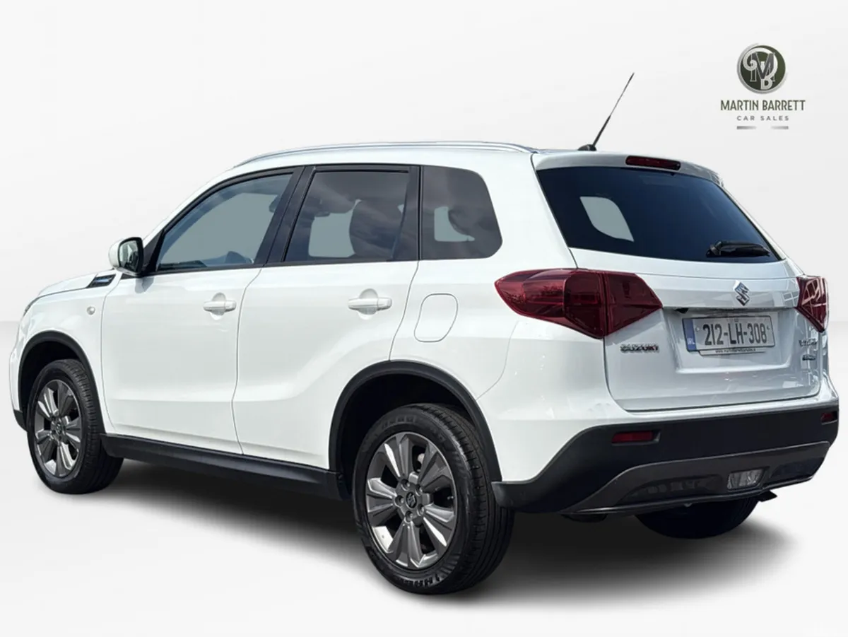 Suzuki Vitara Estate, Petrol, 2021, White