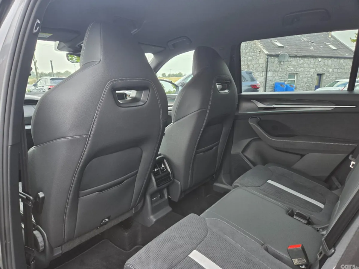 Skoda Kodiaq Estate, Petrol Plug-in Hybrid, 2025, Grey