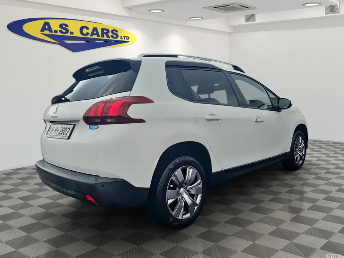 Peugeot 2008 Hatchback, Petrol, 2018, White