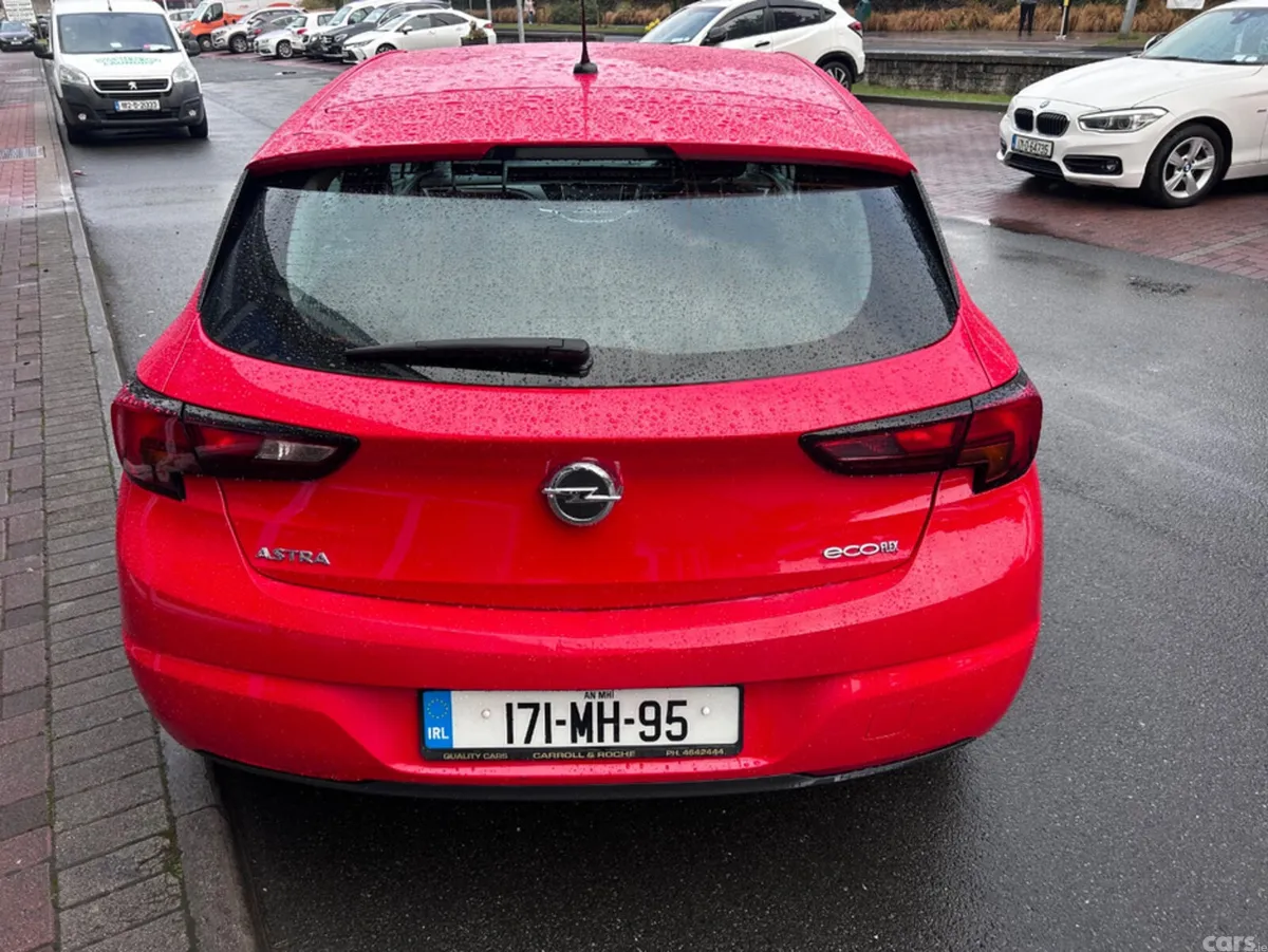 Opel Astra Hatchback, Petrol, 2017, Red
