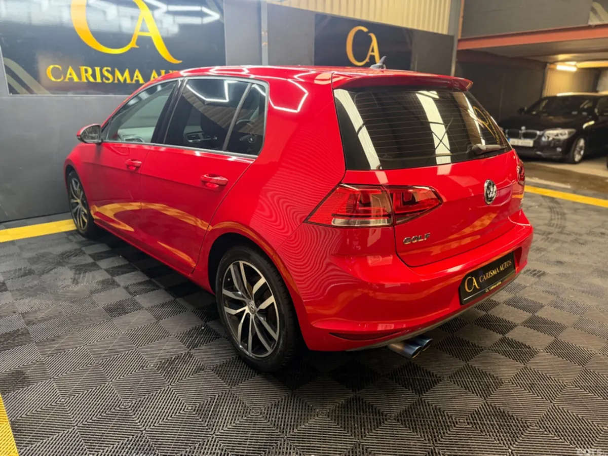 Volkswagen Golf Hatchback, Petrol, 2014, Red