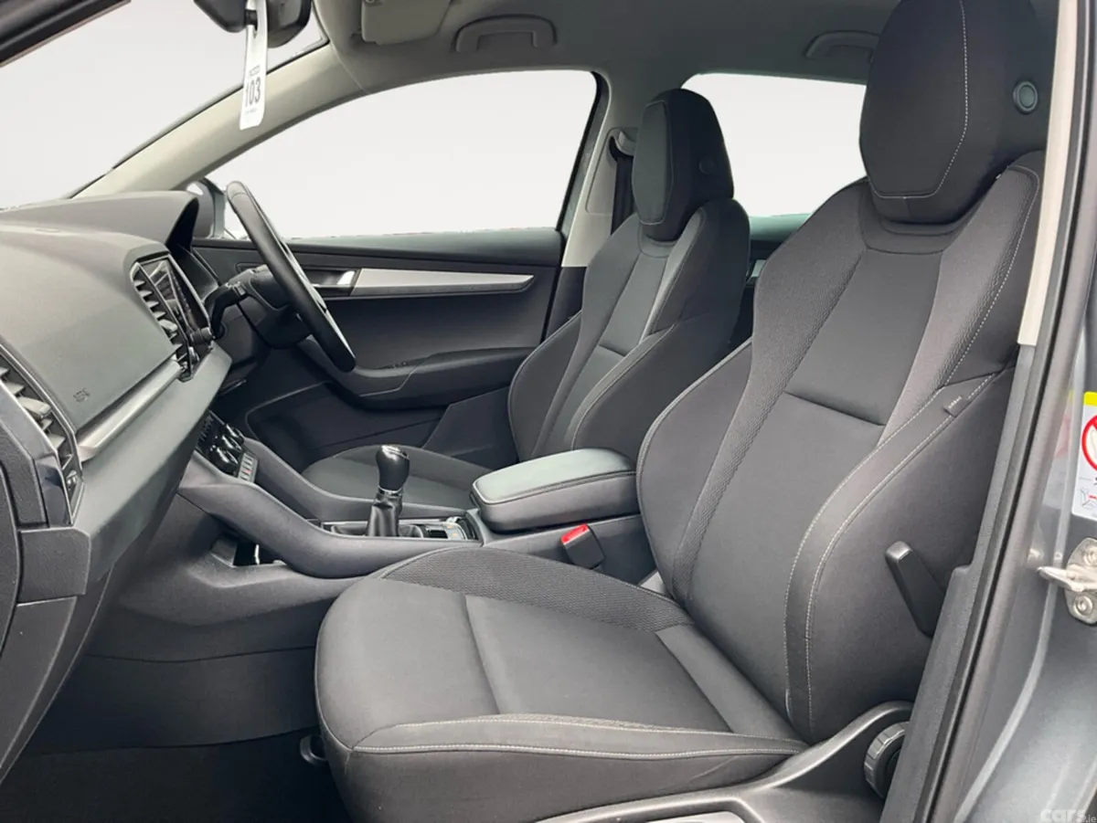 Skoda Karoq SUV, Diesel, 2023, Grey