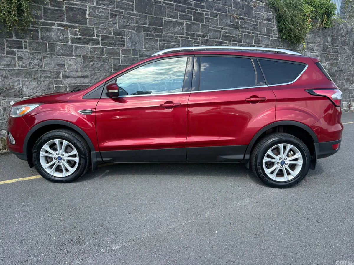 Ford Kuga SUV, Diesel, 2017, Red