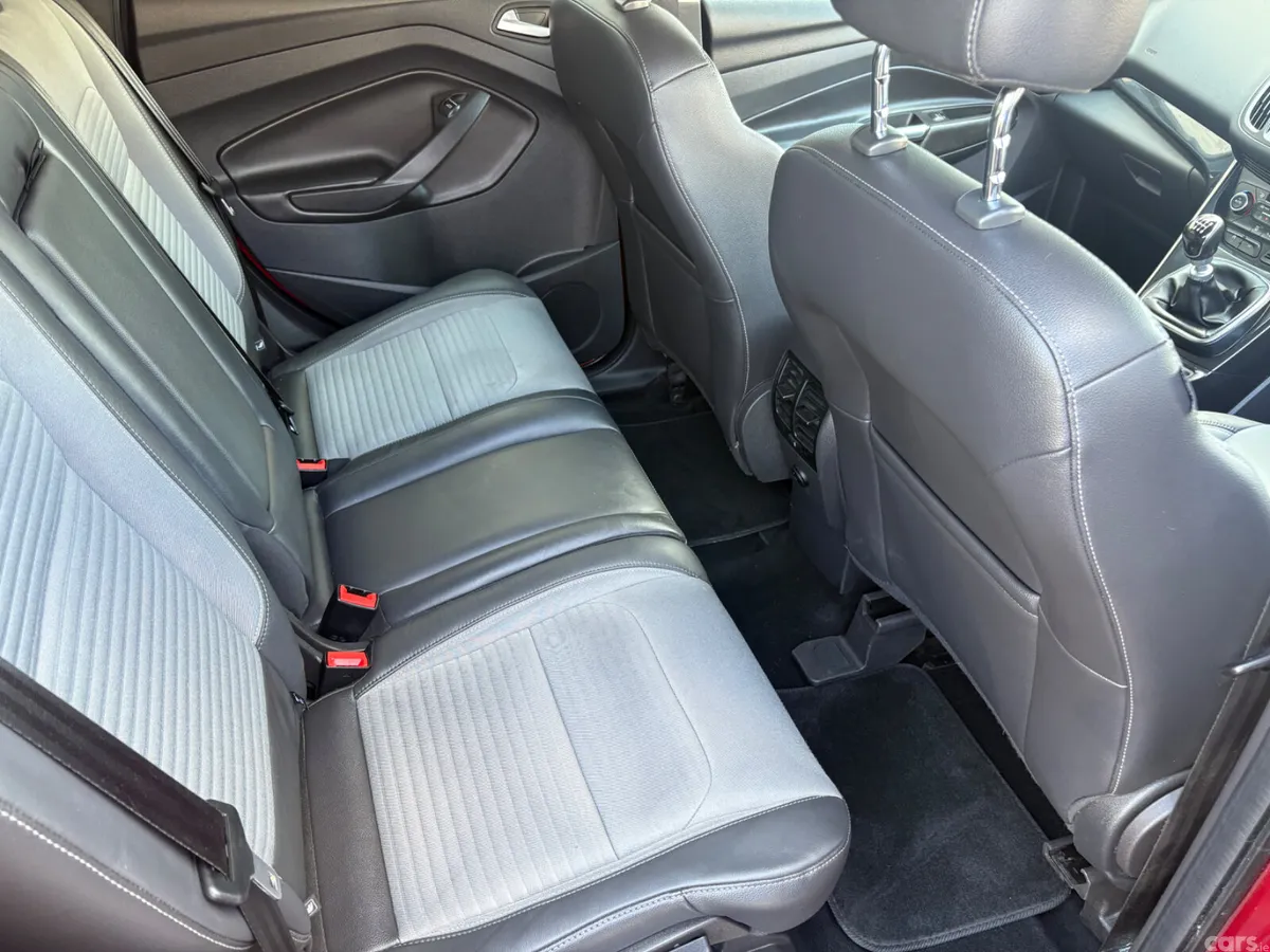 Ford Kuga SUV, Diesel, 2017, Red