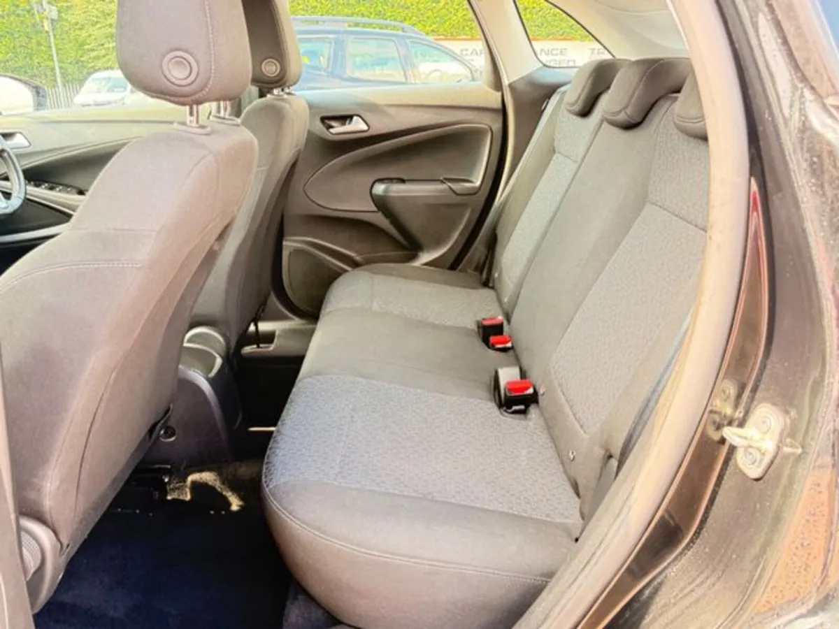 Opel Crossland MPV, Diesel, 2022, Black