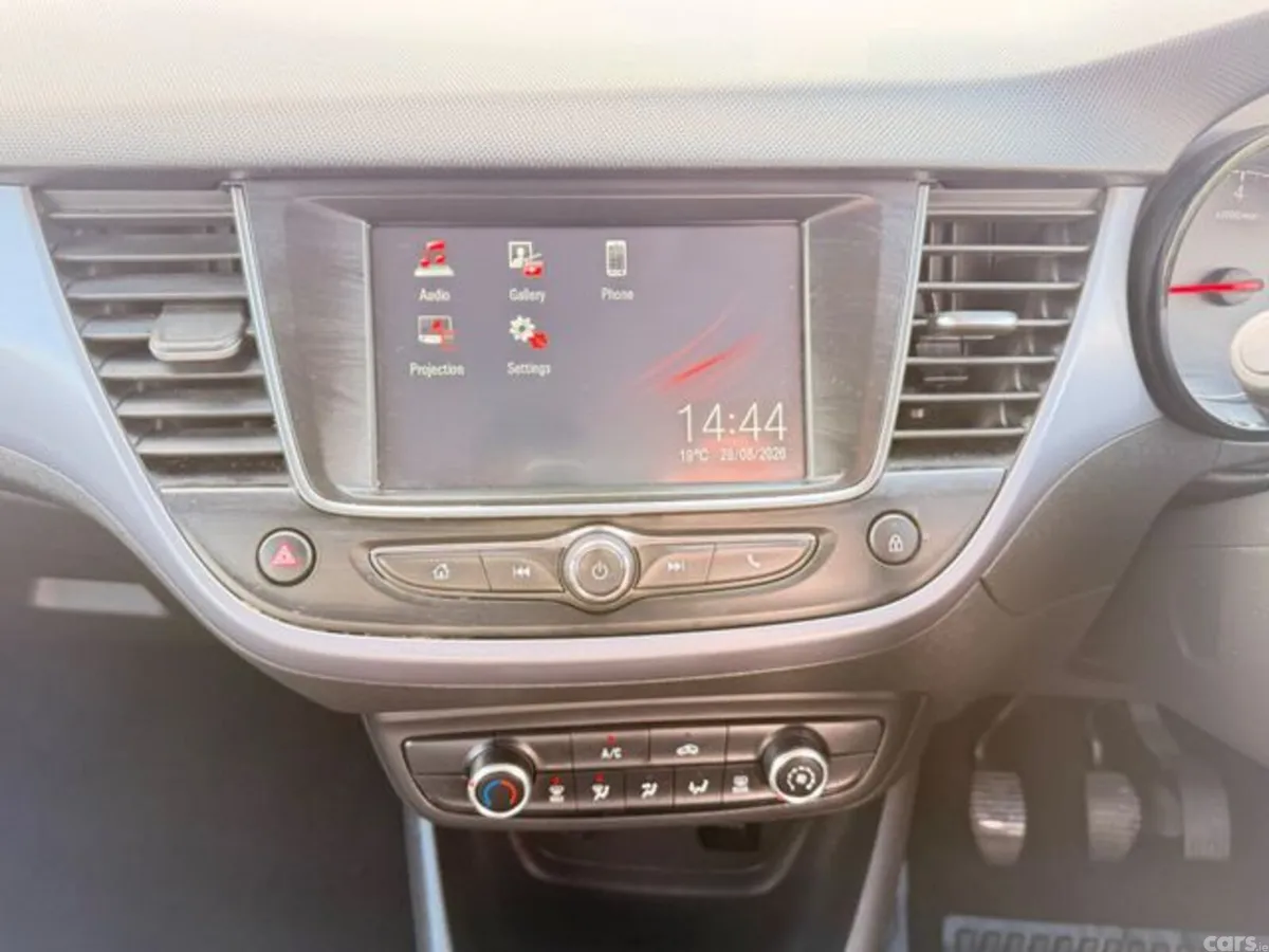 Opel Crossland MPV, Diesel, 2022, Black