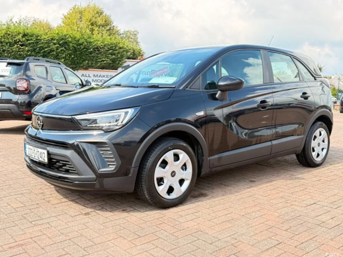 Opel Crossland MPV, Diesel, 2022, Black