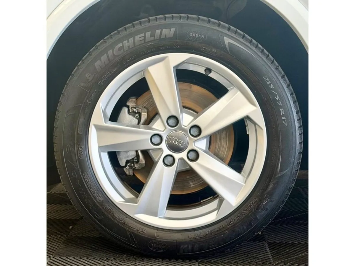 Audi Q2 SUV, Petrol, 2019, White