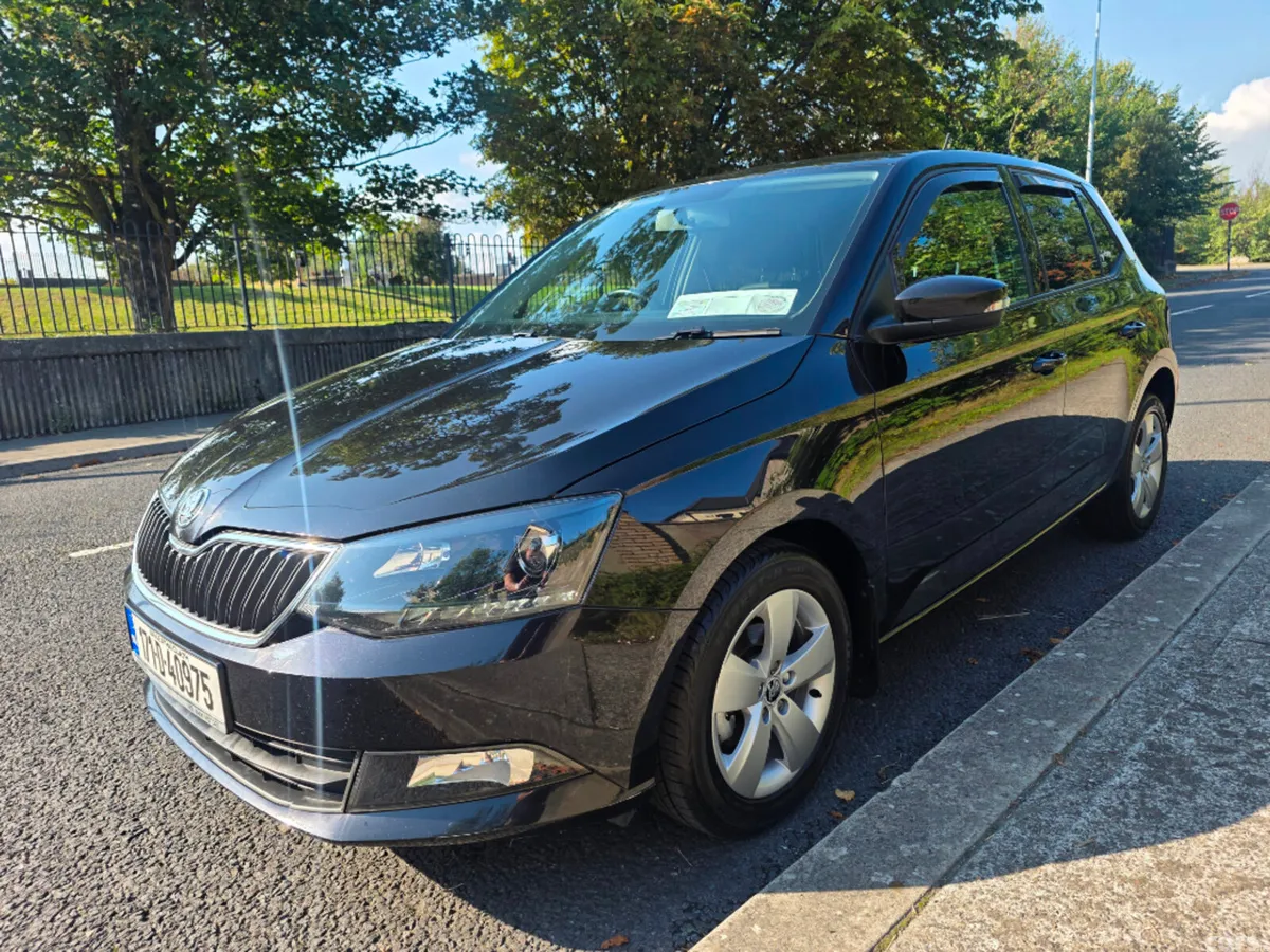 Skoda Fabia Hatchback, Petrol, 2017, Black