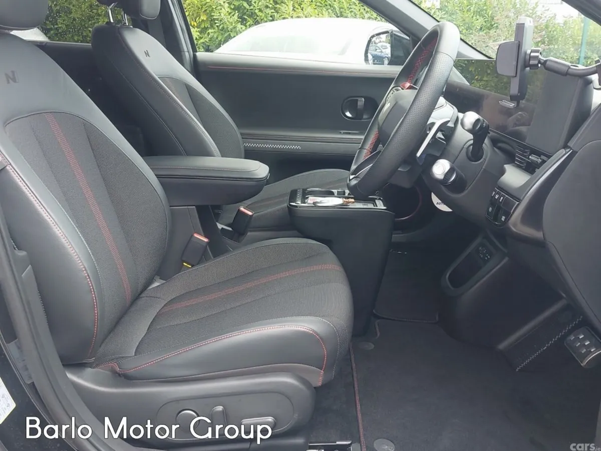 Hyundai IONIQ 5 MPV, Electric, 2026, Black