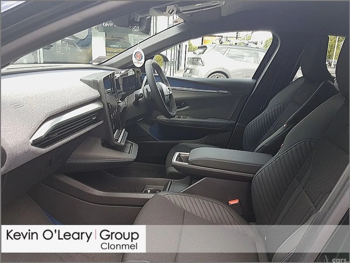 Renault Megane E-Tech Hatchback, Electric, 2026, Black