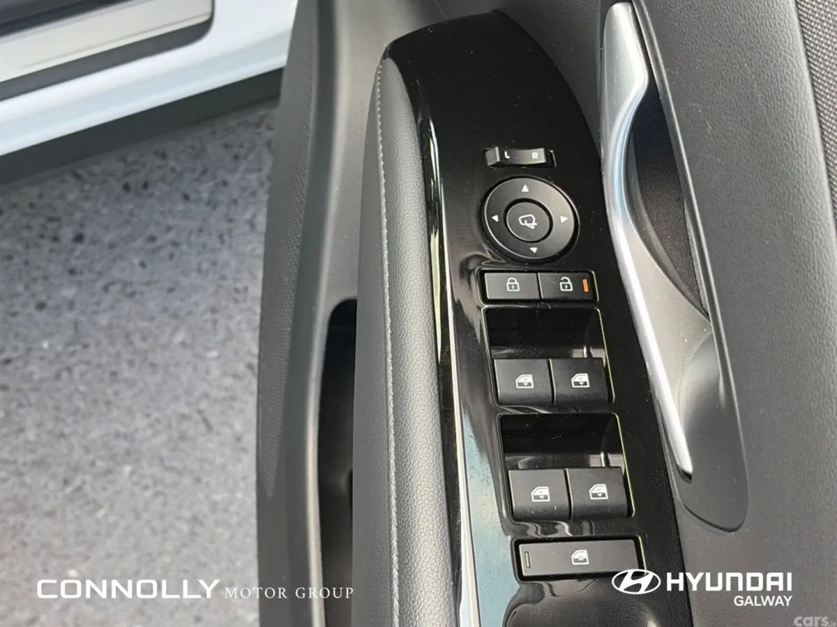 Hyundai Tucson SUV, Petrol Hybrid, 2024, White