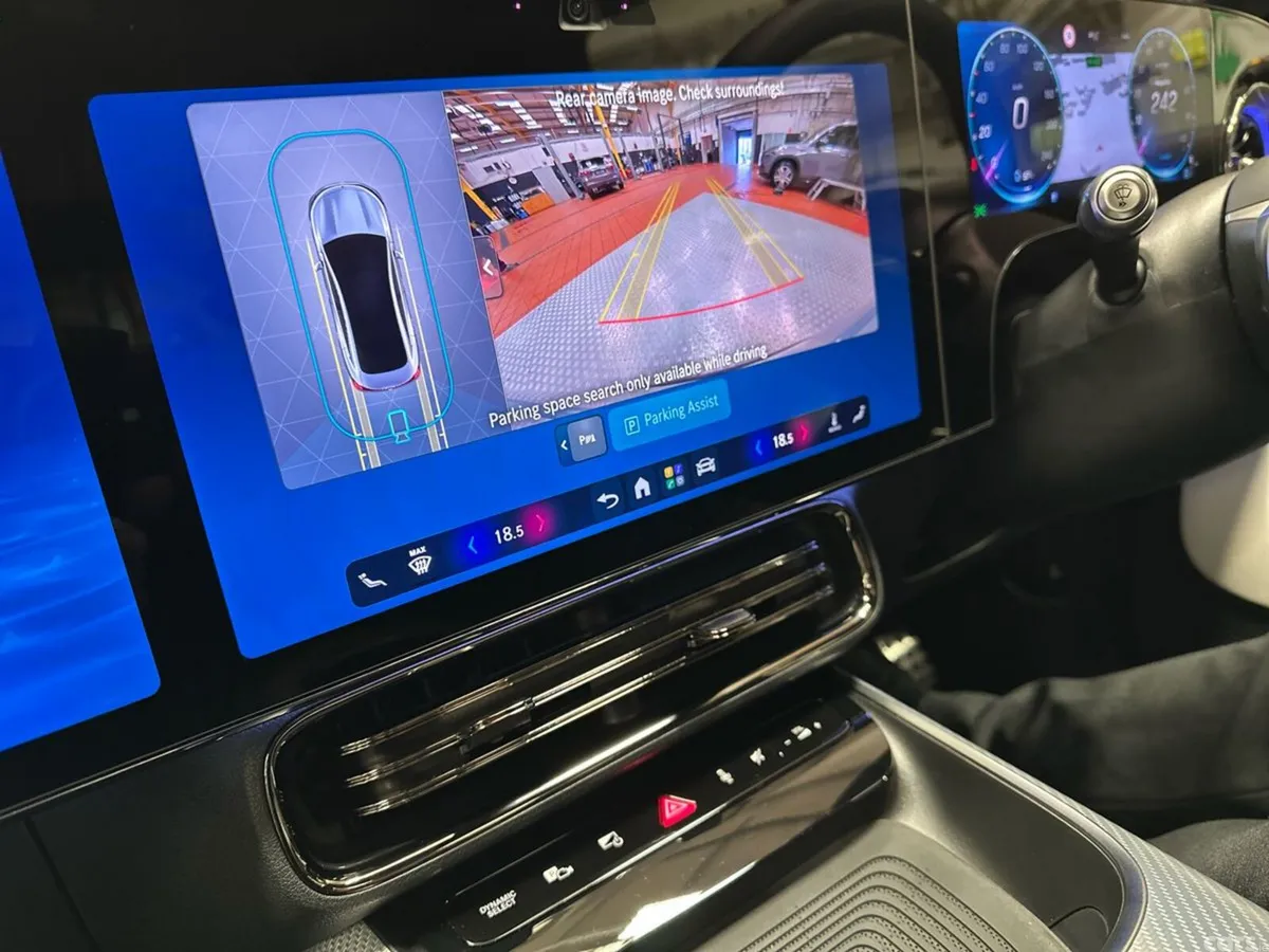Mercedes-Benz CLA Saloon, Electric, 2026, Blue