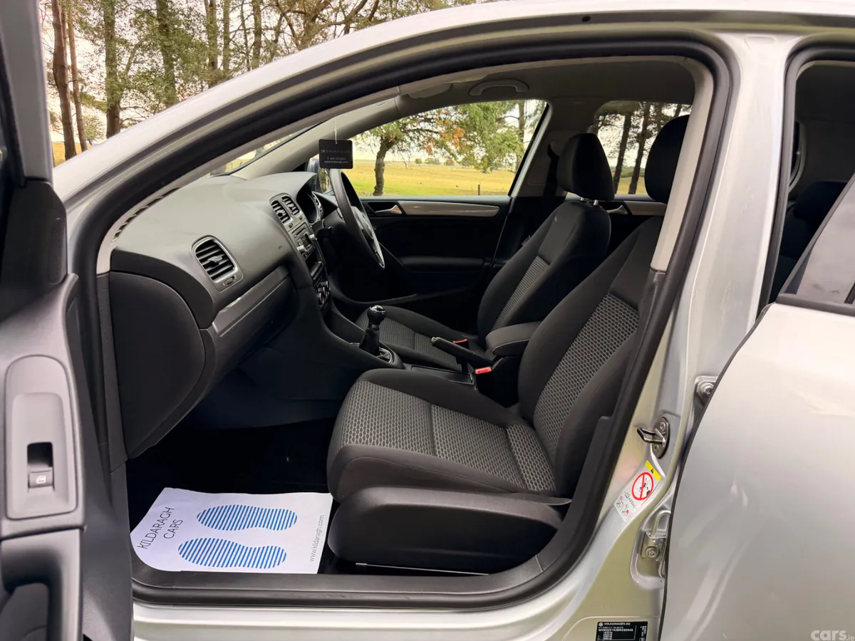 Volkswagen Golf Hatchback, Diesel, 2011, Silver