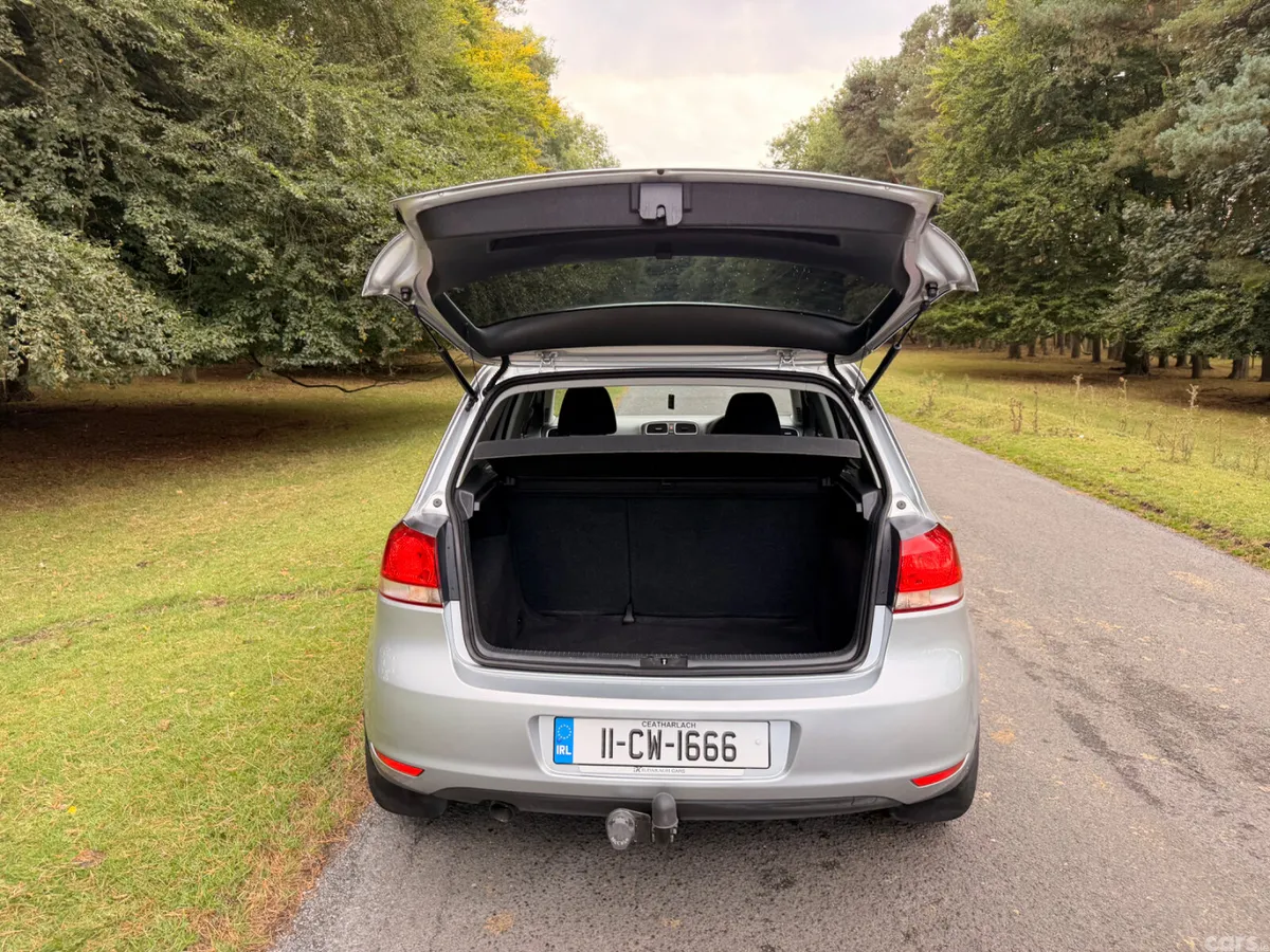 Volkswagen Golf Hatchback, Diesel, 2011, Silver