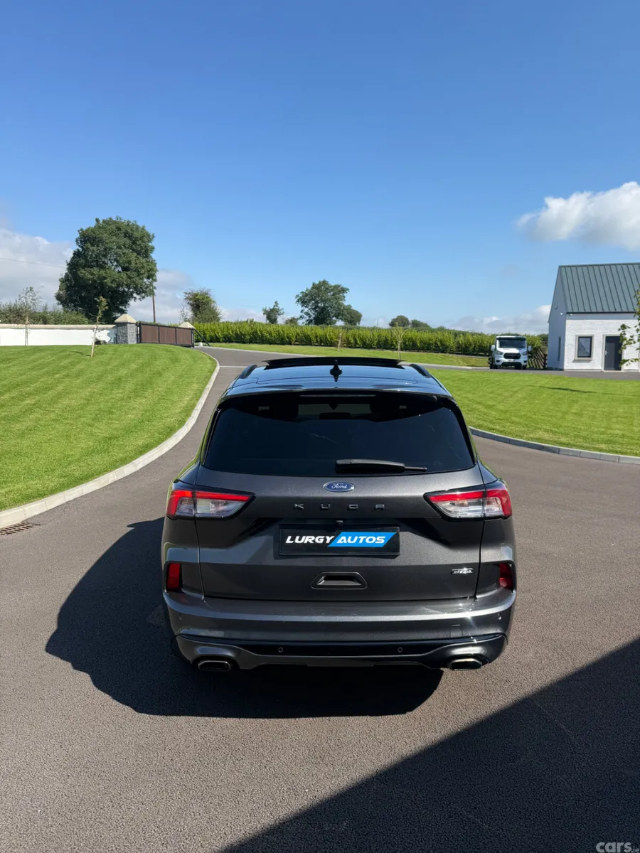 Ford Kuga SUV, Petrol Hybrid, 2023, Grey