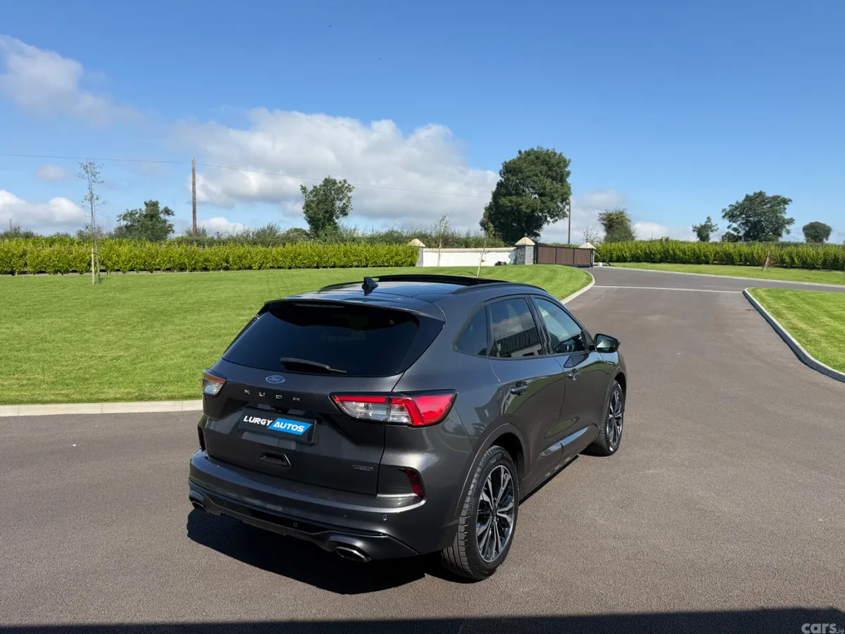 Ford Kuga SUV, Petrol Hybrid, 2023, Grey