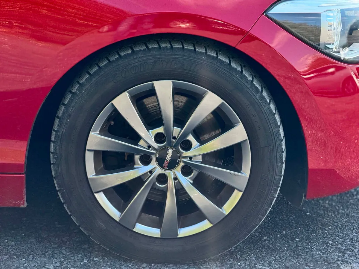 BMW 1-Series Hatchback, Petrol, 2013, Red