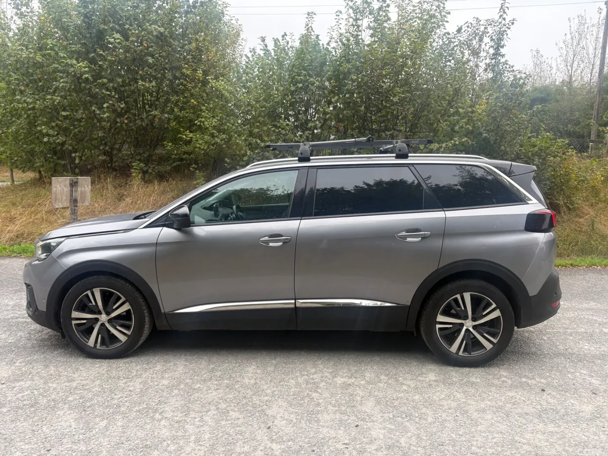 Peugeot 5008 MPV, Diesel, 2018, Grey