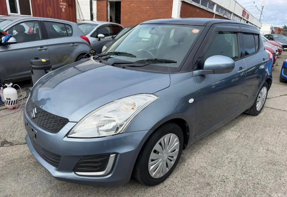 Suzuki Swift Hatchback, Petrol, 2014, Grey