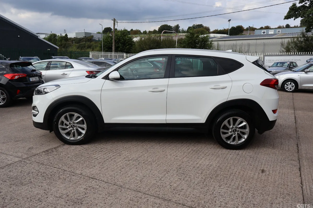 Hyundai Tucson SUV, Diesel, 2017, White