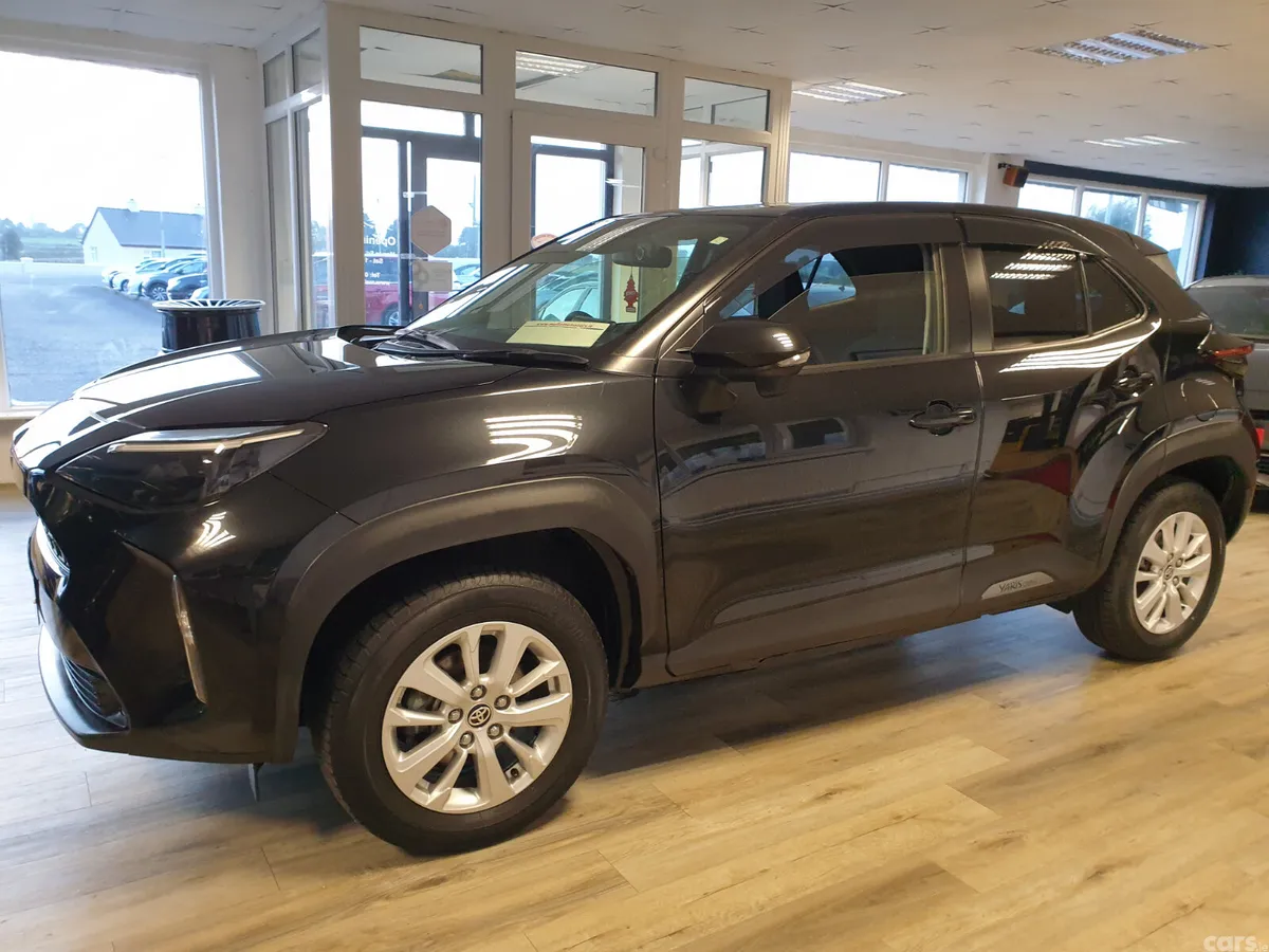 Toyota Yaris Cross Hatchback, Petrol Hybrid, 2021, Black