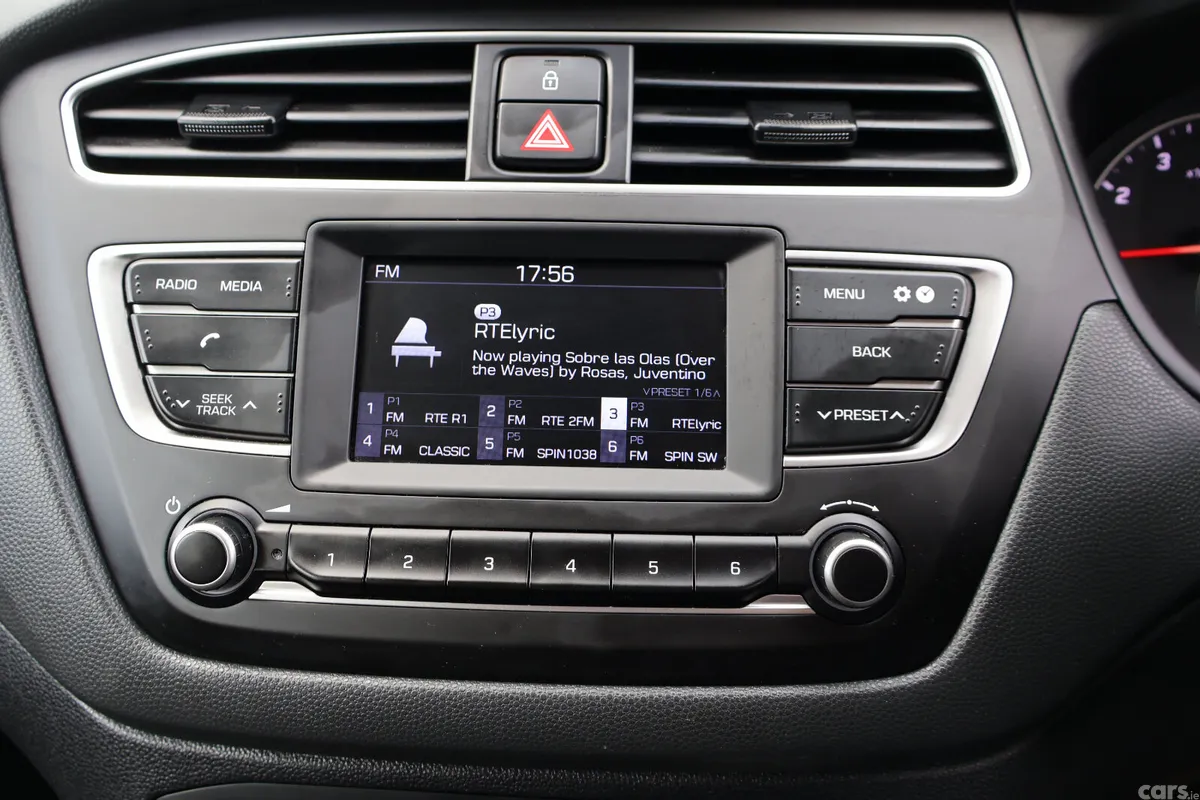 Hyundai i20 Hatchback, Petrol, 2019, Grey