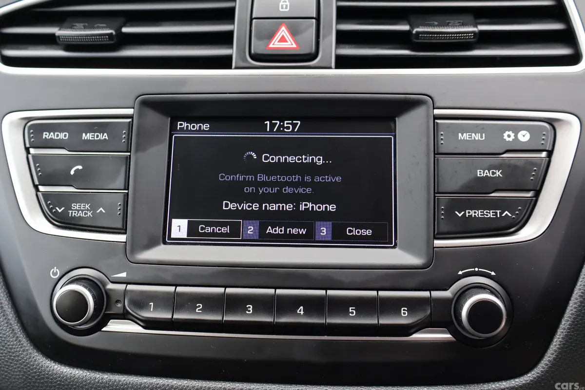 Hyundai i20 Hatchback, Petrol, 2019, Grey