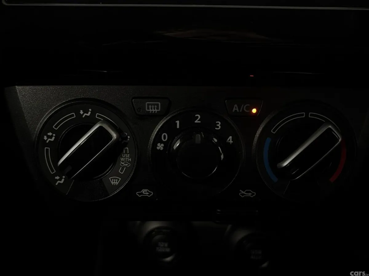 Suzuki Swift Hatchback, Petrol, 2024, Blue