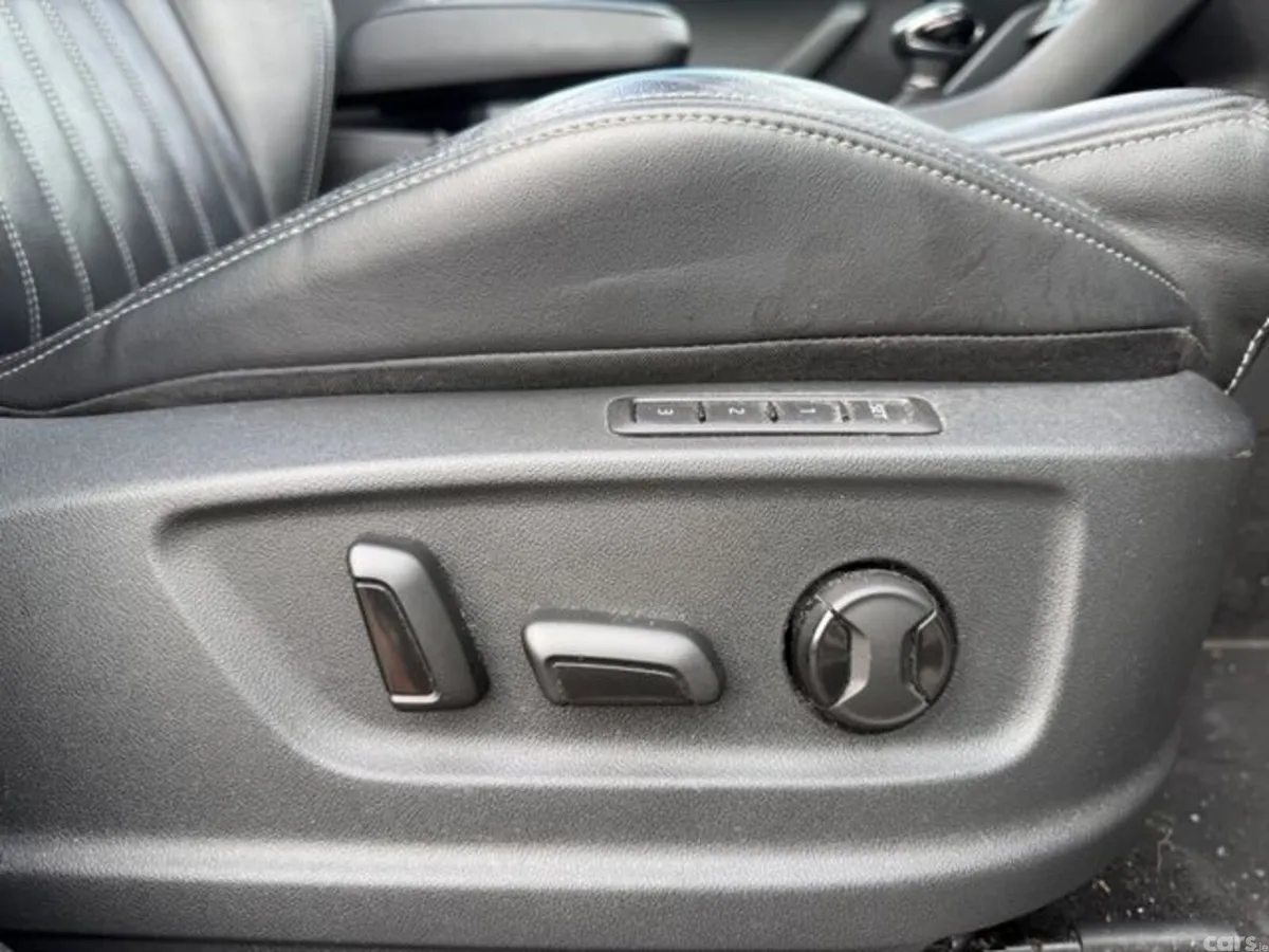Skoda Karoq SUV, Diesel, 2019, Grey