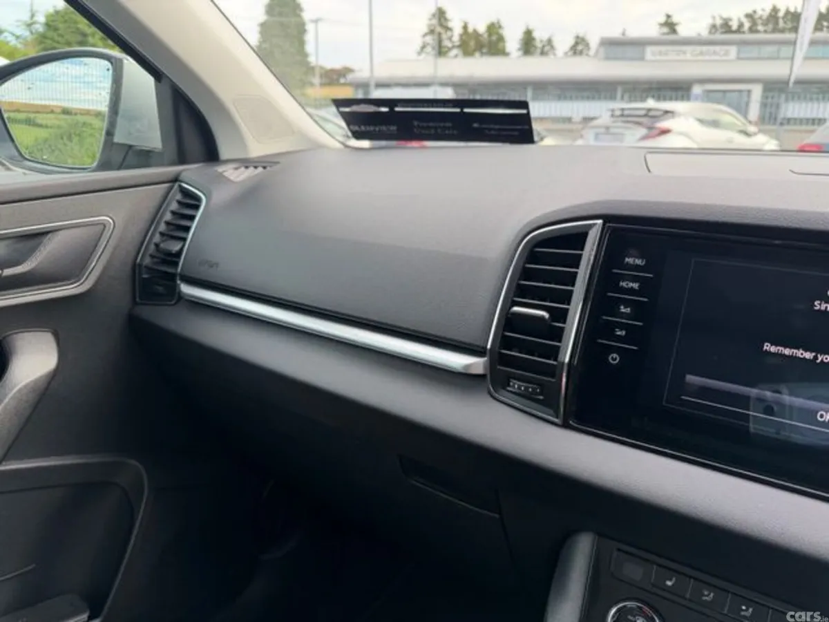 Skoda Karoq SUV, Diesel, 2019, Grey