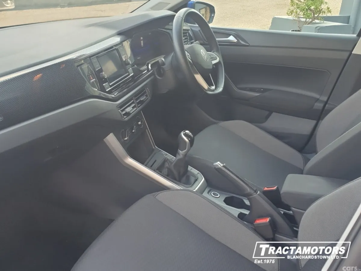 Volkswagen Polo Hatchback, Petrol, 2024, Blue