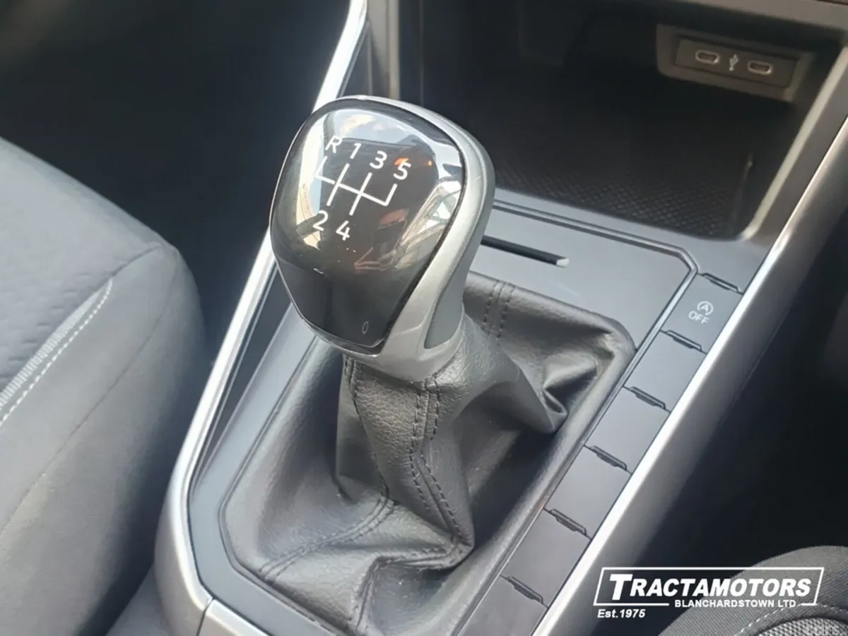 Volkswagen Polo Hatchback, Petrol, 2024, Blue