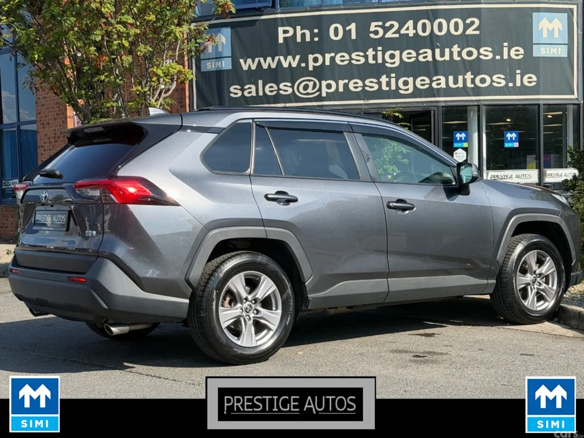 Toyota RAV4 SUV, Petrol Hybrid, 2022, Grey
