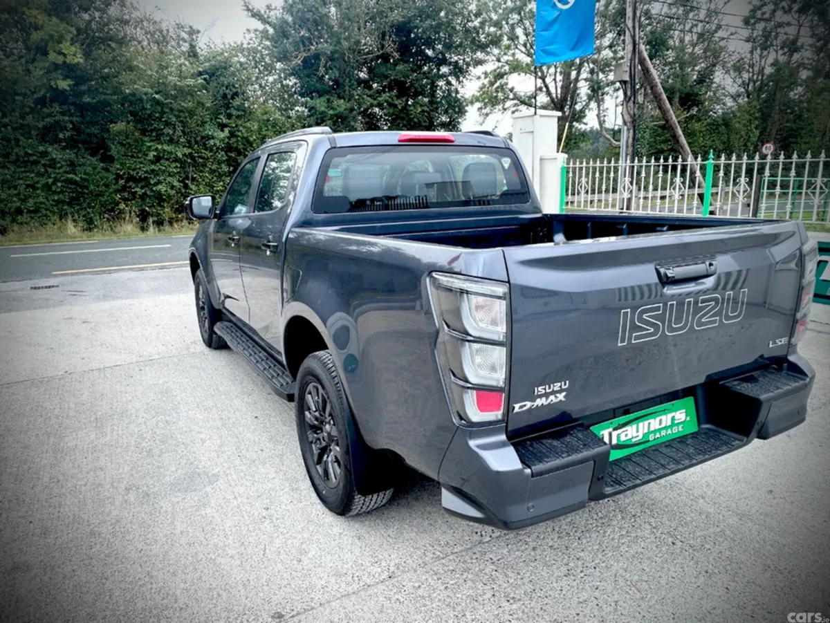 Isuzu D-Max Pick Up, Diesel, 2026, Grey