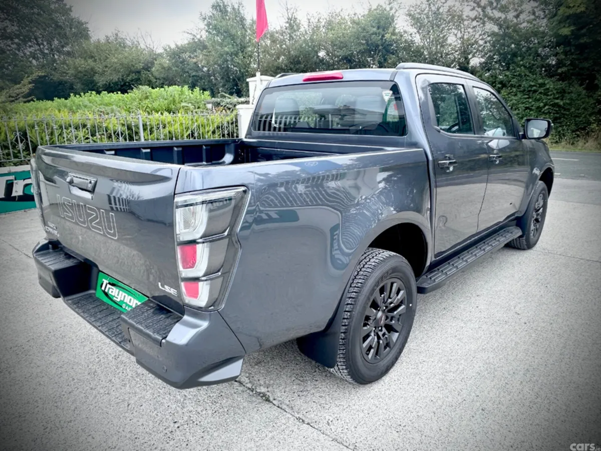 Isuzu D-Max Pick Up, Diesel, 2026, Grey