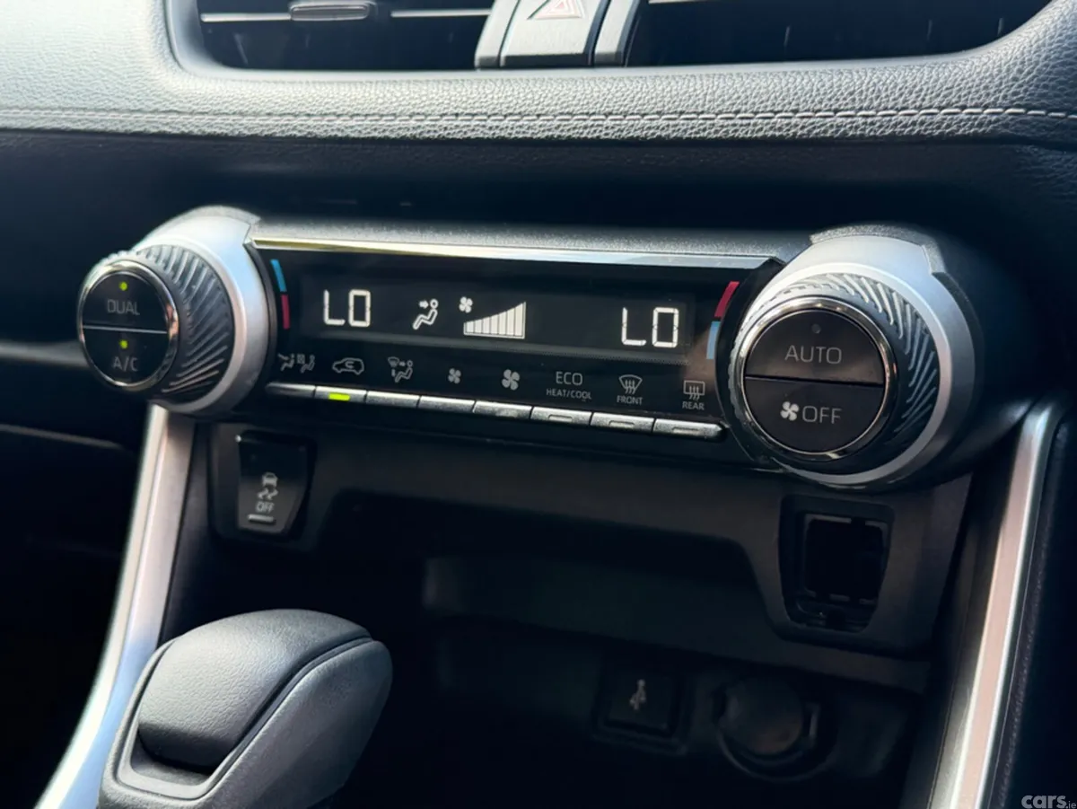 Toyota RAV4 SUV, Petrol Hybrid, 2022, Grey