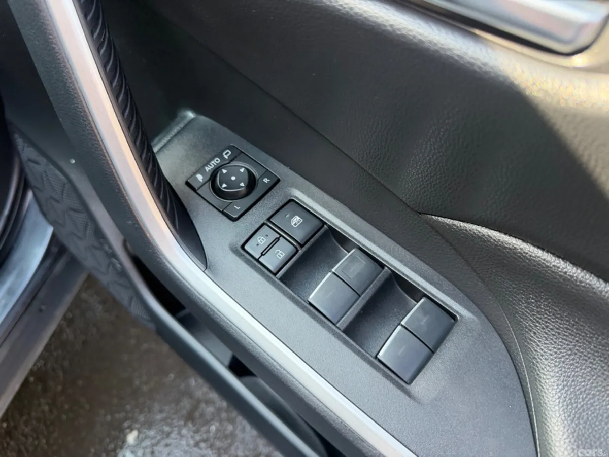 Toyota RAV4 SUV, Petrol Hybrid, 2022, Grey