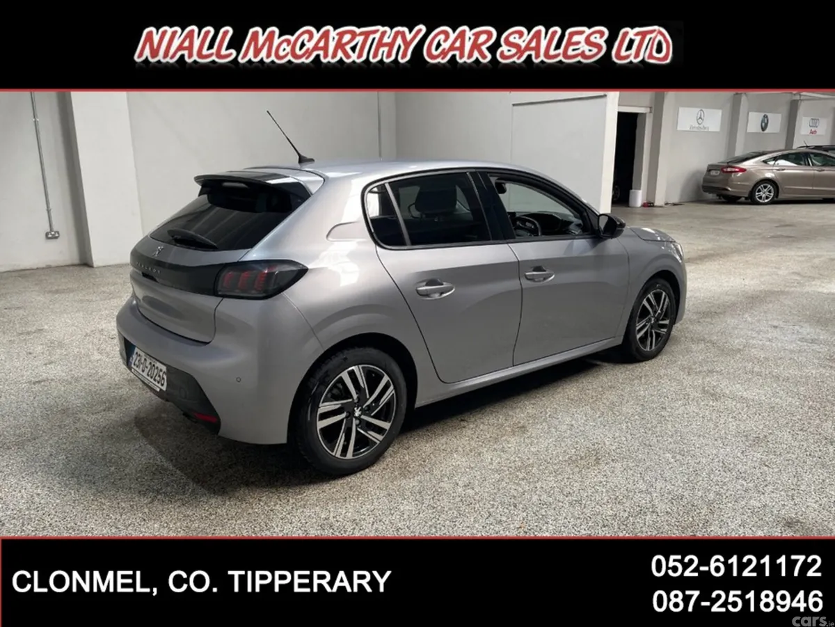 Peugeot 208 Hatchback, Diesel, 2023, Grey