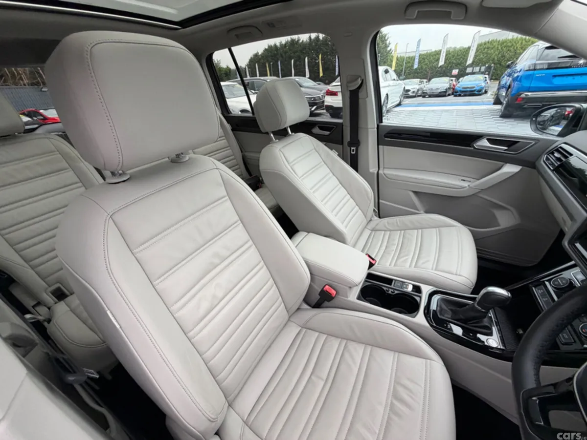 Volkswagen Touran MPV, Diesel, 2018, Grey